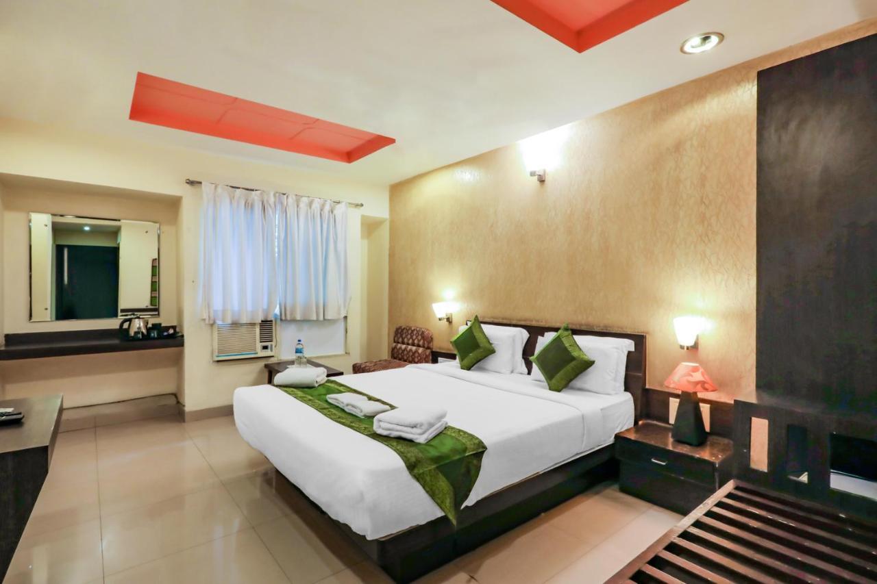Treebo Trend Paradise, Indore Hotel Exterior foto