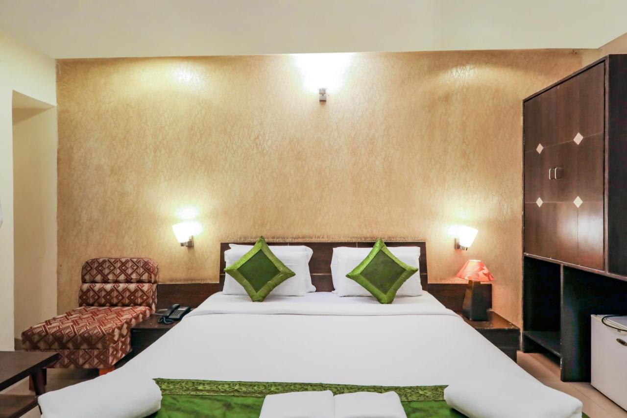 Treebo Trend Paradise, Indore Hotel Exterior foto