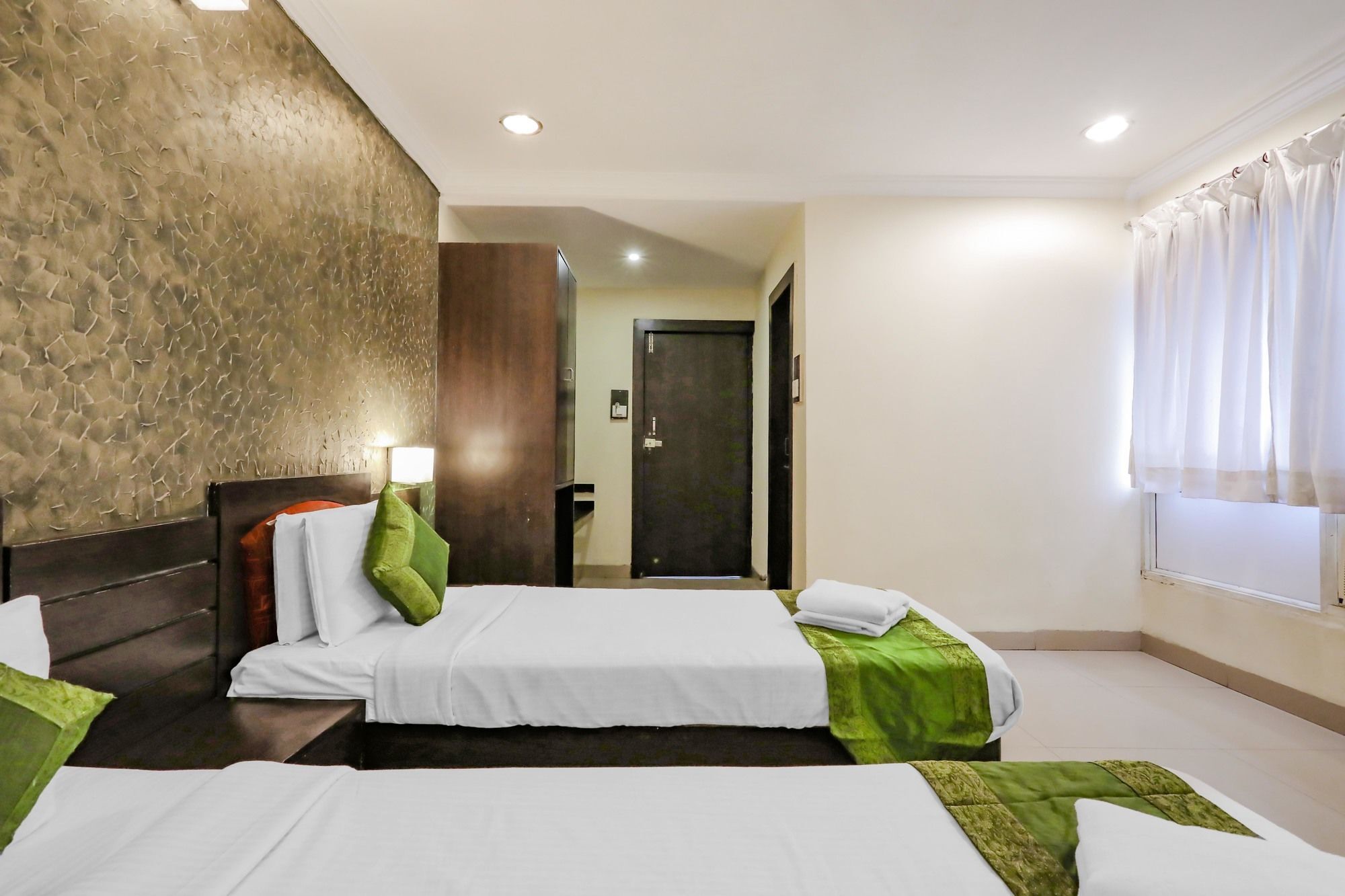 Treebo Trend Paradise, Indore Hotel Exterior foto